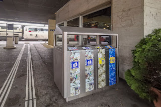 In Vierfach-Mülleimern auf Bahnhöfen im Kanton Thurgau wird seit einigen Jahren kein Papier mehr separat gesammelt.