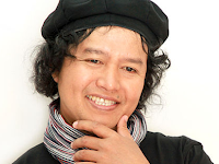 Bigrafi Andrea Hirata - Novelis Indonesia