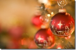 manger in ornament