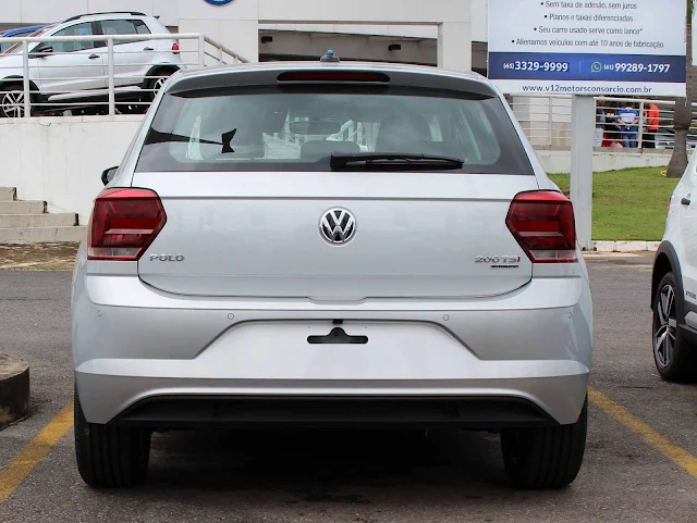 VW Polo 2018 + Rodas 17 e Painel Digital