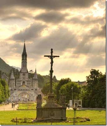 Basilica-Lourdes_thumb3