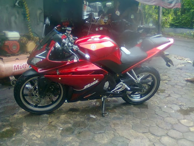 Modifikasi Yamaha Vixion Full Fairing Merah