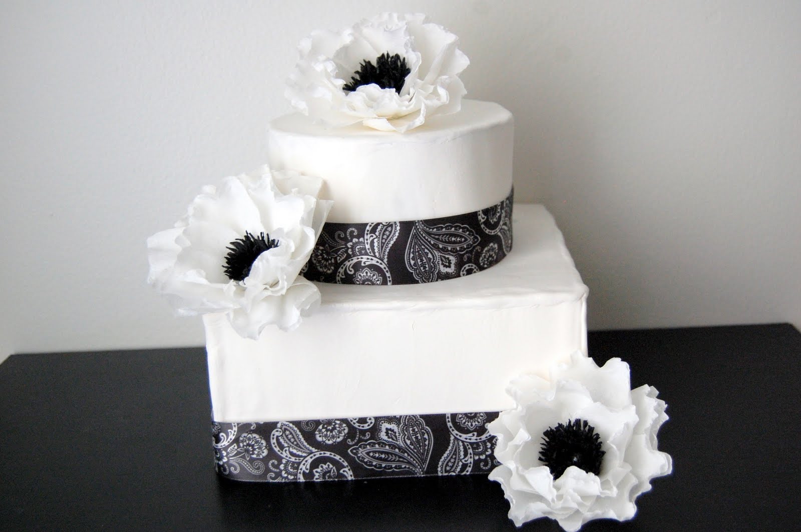floral wedding cake images anemone paper flower for wedding cakes