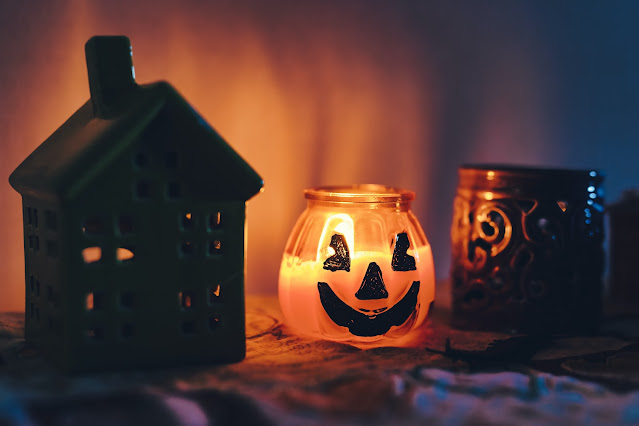 Halloween candle decor
