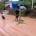 Jalan Kerap Dilanda Banjir Lumpur, Warga Senggarang Tanam Pohon Pisang Di Tengah Jalan