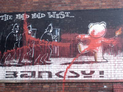banksy graffiti artwork. Graffiti Artist Banksy.