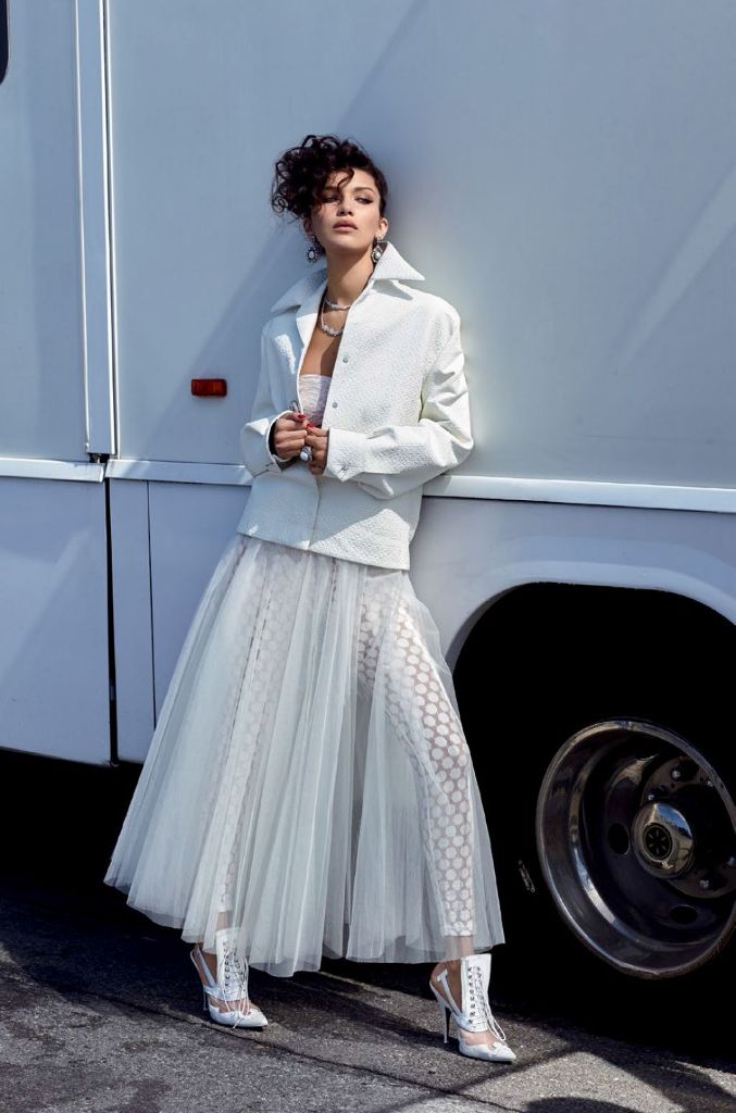 bella hadid sexy models photo shoot vogue magazine turkey