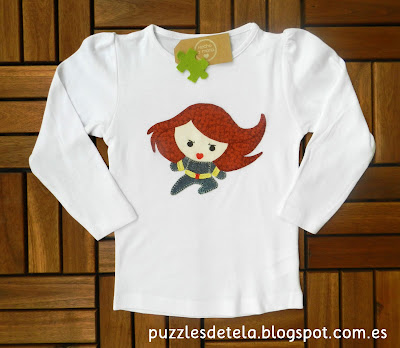 Camiseta de la Viuda Negra, Camisetas patchwork, camiseta infantil, camiseta superhéroes, camiseta superhéroes patchwork, la Viuda Negra, Los Vengadores, Avengers, patchwork,