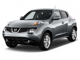 Front 3/4 view of silver 2011 Nissan Juke