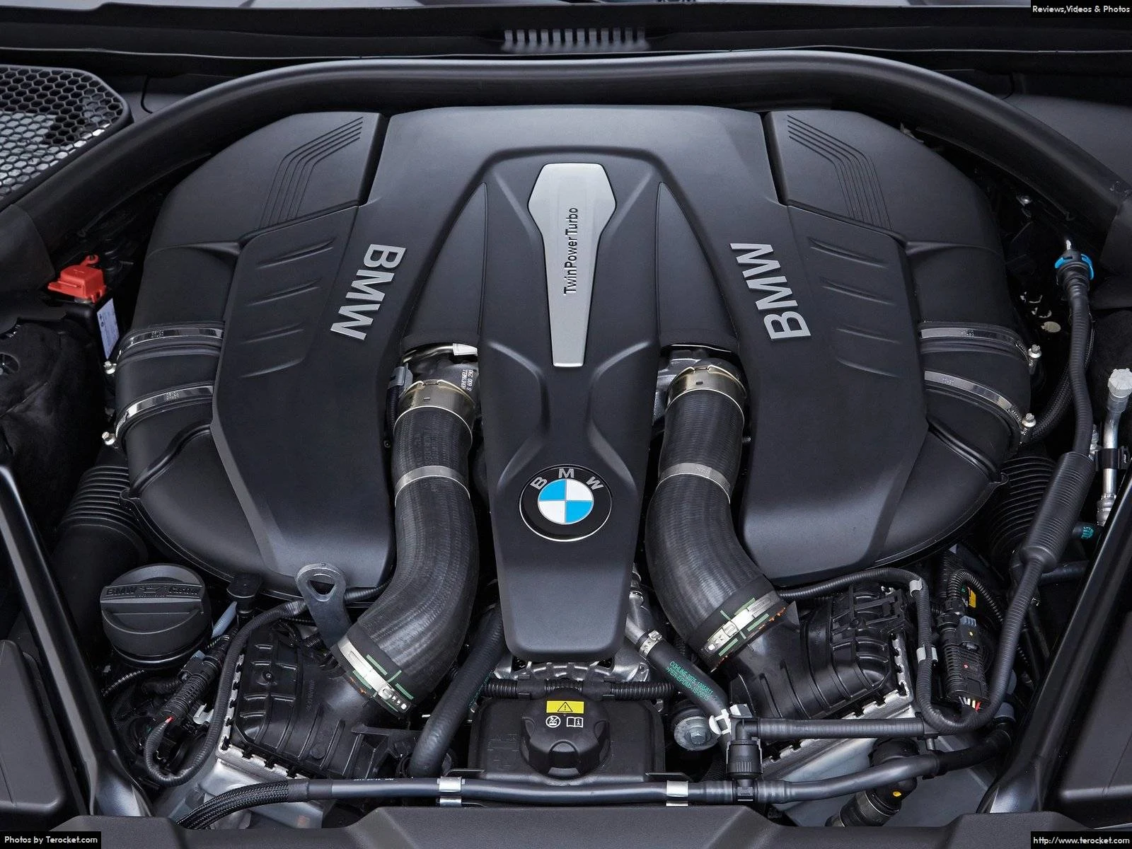 Hình ảnh xe ô tô BMW 750Li xDrive 2016 & nội ngoại thất