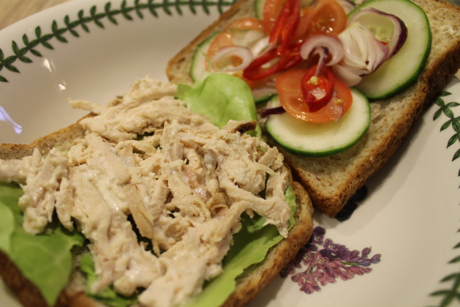 Sandwich Ayam - Azie Kitchen