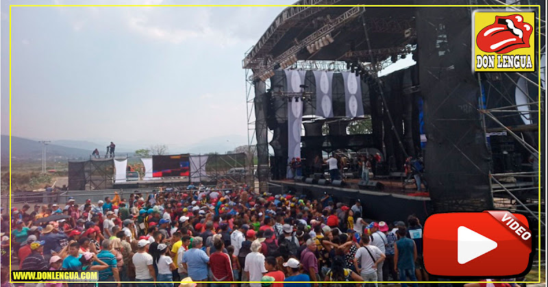 El impresionante concierto de Maduro con 100 personas entre el público - Caras de hambre