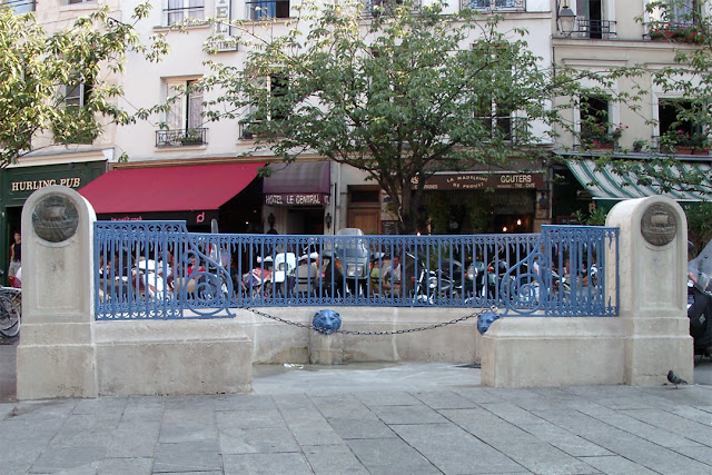 Fontaine Sainte-Geneviève, Placette Jacqueline-de-Romilly, Paris