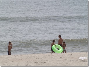 The kids played with a tube and had great fun.