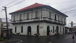 bahay kalakal