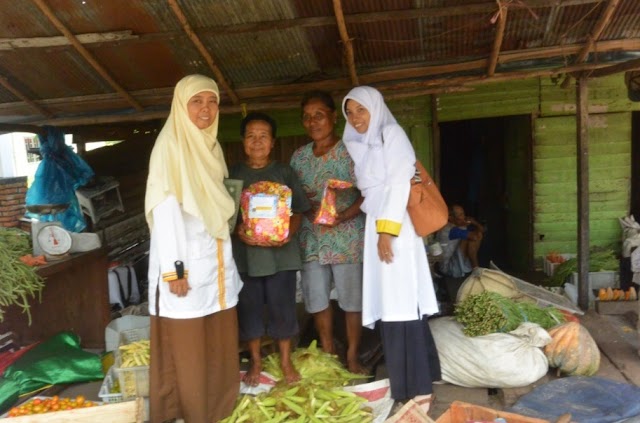 PKS KALTENG BAGI-BAGI BINGKISAN SPESIAL