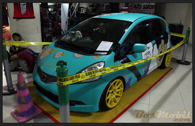 Foto Modifikasi Mobil Honda Jazz Ceper Abis 