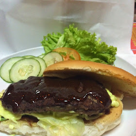 Burger Super King, burger king, burger kambing, burger ikan, burger ayam dan daging.