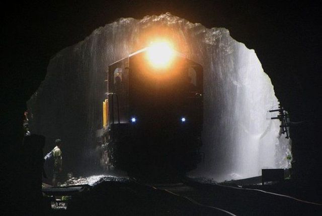 The Most Beautiful Indian Railroad Track in the World