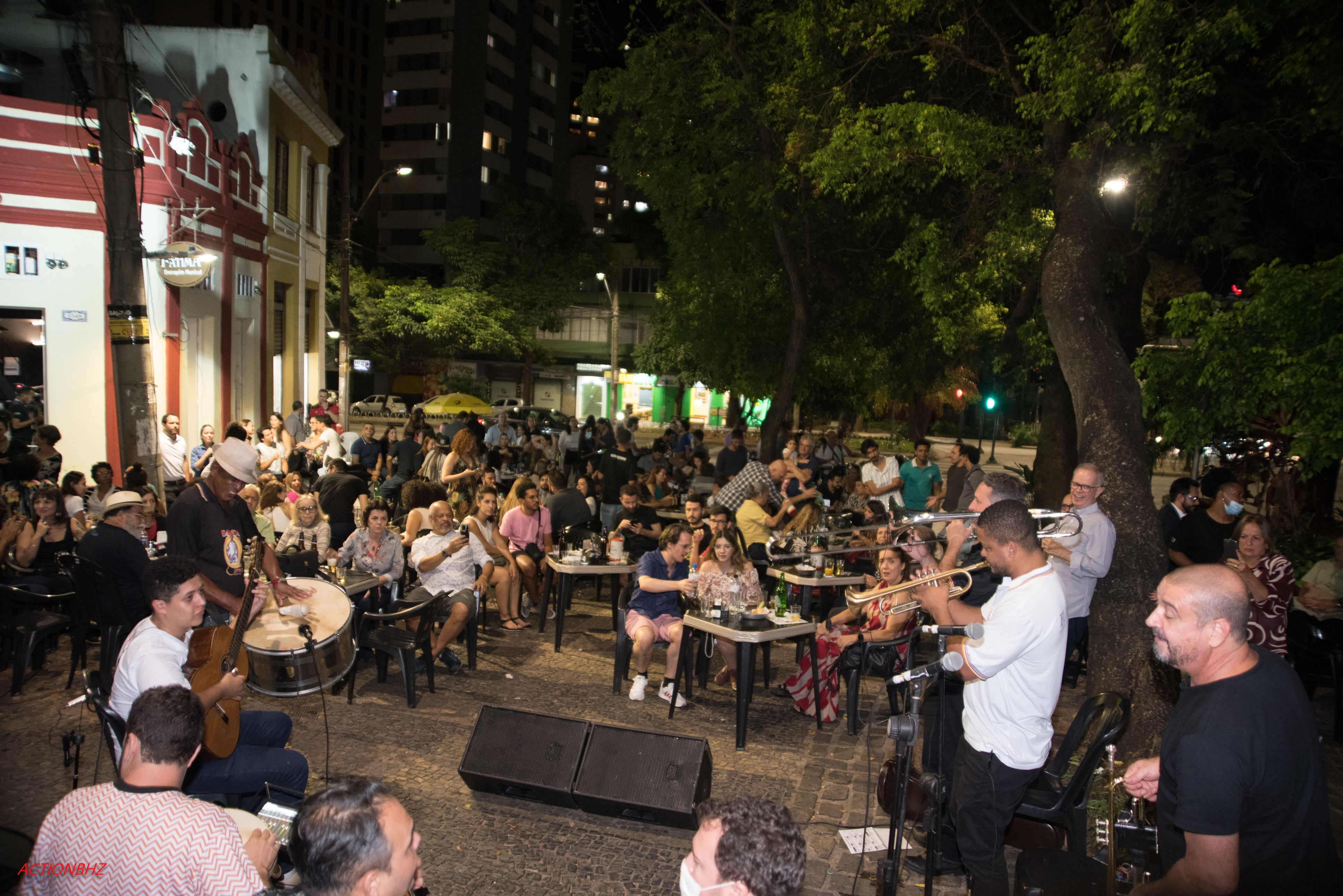 Clube do Choro de Belo Horizonte: Parceria entre Clube do Choro de BH e SESC  MG oferece uma grande programação comemorando a Semana Nacional do Choro  2017.