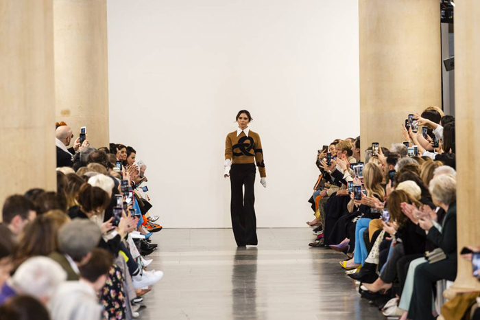 http://www.monikabregula.pl/2019/02/burberry-victoria-beckham-fall-2019.html