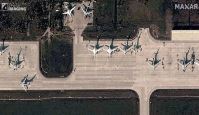 Russia Gathers 2 Dozen Tu-95 and Tu-160 Bombers, Will a Large-Scale Attack on Ukraine Happen?