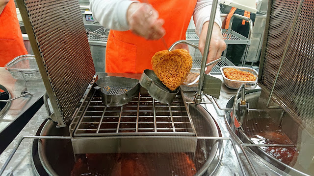 ハートのチキンラーメン手作り体験 カップヌードルミュージアム チキンラーメンファクトリー