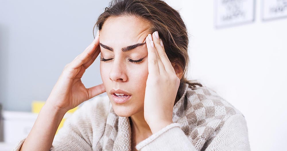 Penyebab sakit kepala dan tips cara mengatasinya - TIPS ...