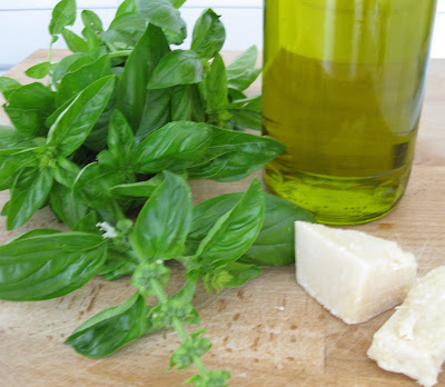 Spaghetti al pesto genovese, Genoveser Basilikum Pesto, Rezept auf dem Südtiroler Food- und Lifestyleblog kebo homing