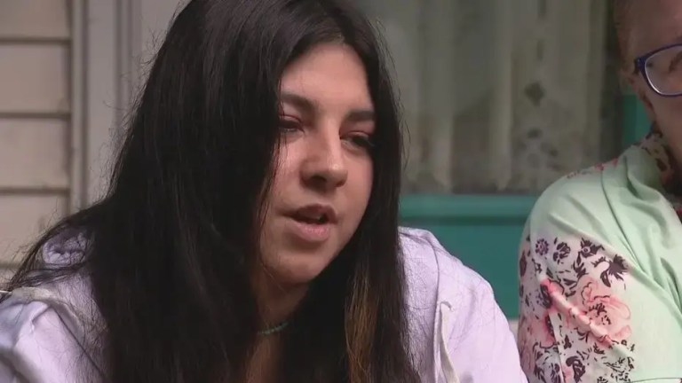 Megan Imirowicz, 19, who killed her dad by dousing him in drain cleaner sobs 