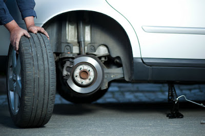 How to Change Your Vehicle's Tires