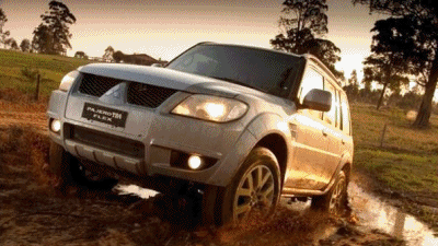 Mitsubishi Pajero TR4