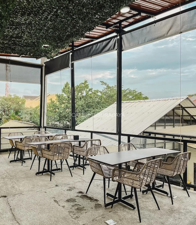 Coffee Shop Rooftop di Surabaya Hits