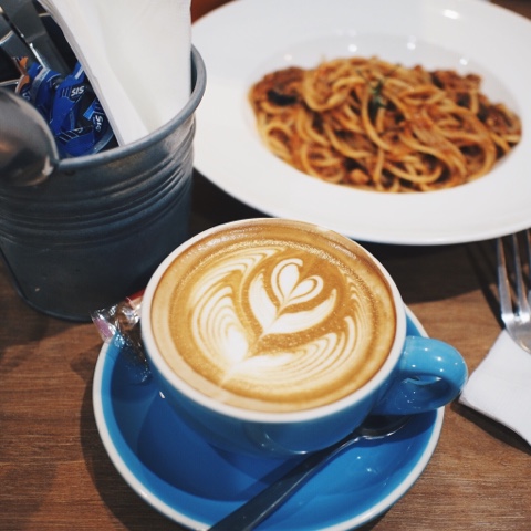 habitat coffee, waffles, foodporn, singapore, cafes, singapore cafes, lattee, coffee, latte art
