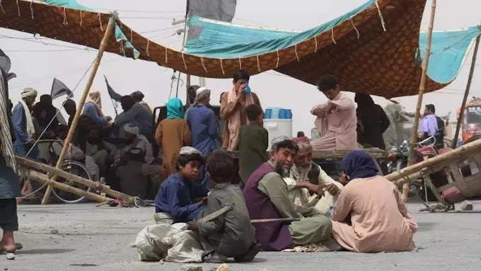 पाकिस्तान ने अफगान शरणार्थियों को चंद दिनों की ही मोहलत दी...