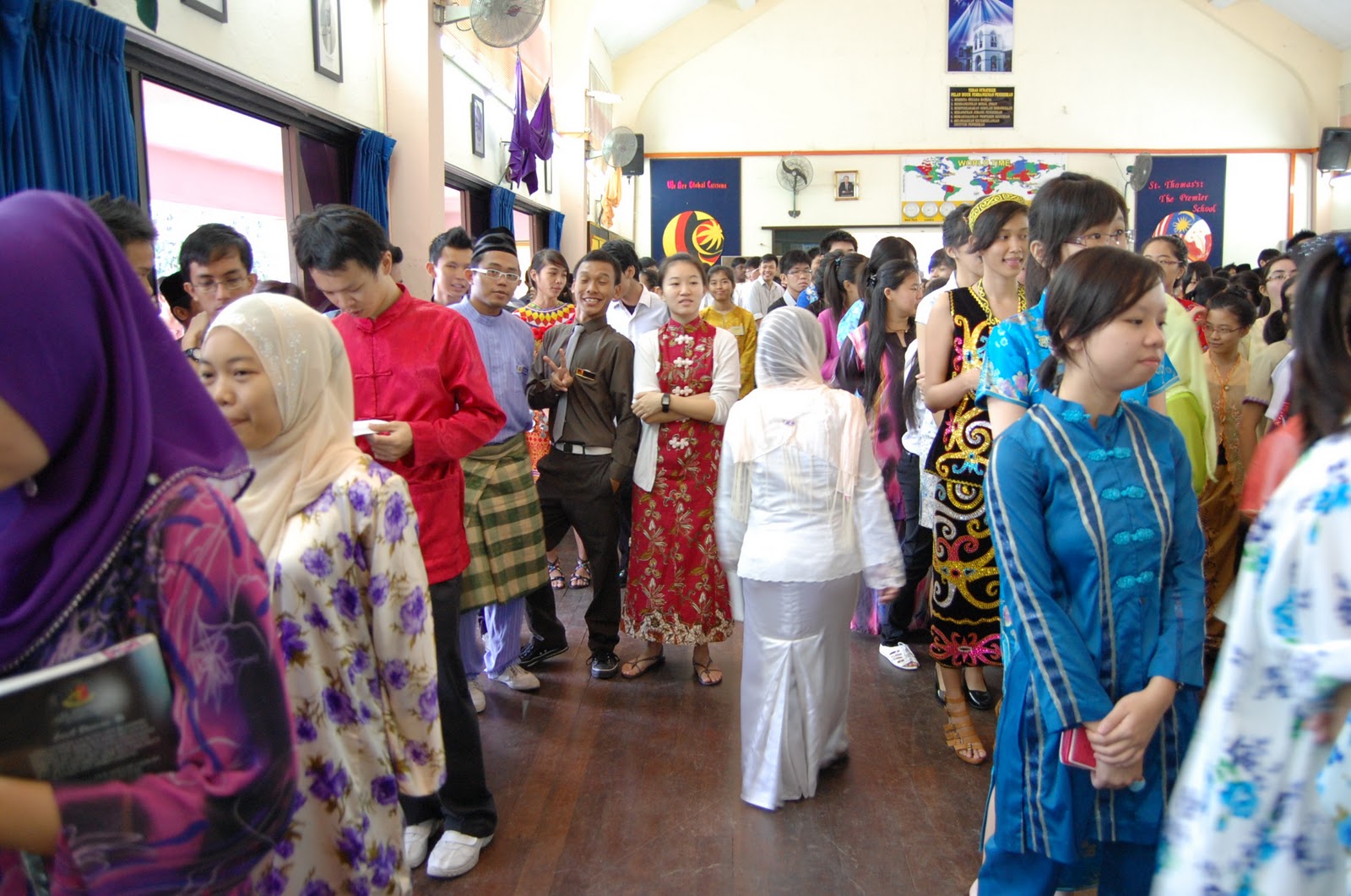 Blog Panitia Sejarah SMK St. Thomas: HARI SATU MALAYSIA 2011