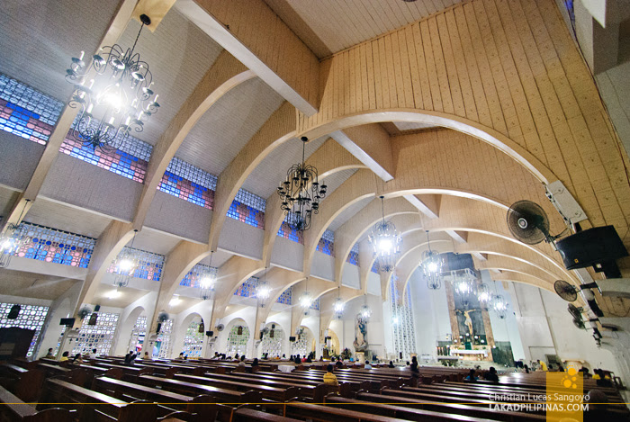 Interior Curves and Lines at the Ozamiz Cathedral