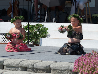 Next generation hula dancers, visiting keikis from CA