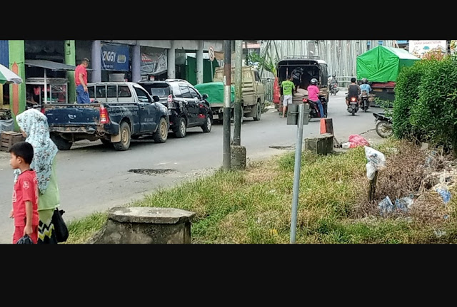 Rawan Kecelakaan, Sepanjang Jalan Tabrani Dalam Kota Bengkayang Memprihatinkan