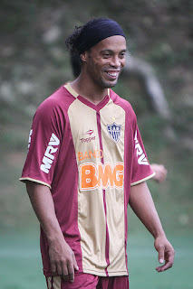 Ronaldinho faz primeiro treino no Galo Foto: Divulgacao / Atletico