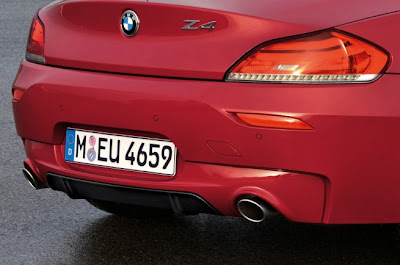2011 BMW Z4 sDrive35is Exhaust & Taillight