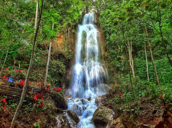 Pesona Cantik Curug Setawing Di Kulonprogo