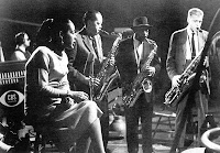 Billie canta com feras do Jazz para a TV CBS no programa Sounds of Jazz, em 1957