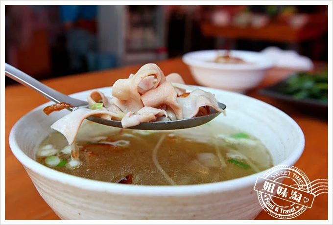 古早麵店鴨腸湯