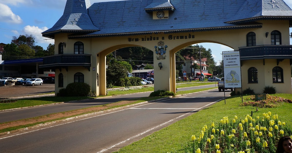 Você vai viajar: Gramado: Pórtico, Av. Borges Medeiros e ...