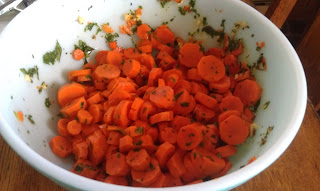 Balsamic carrot salad