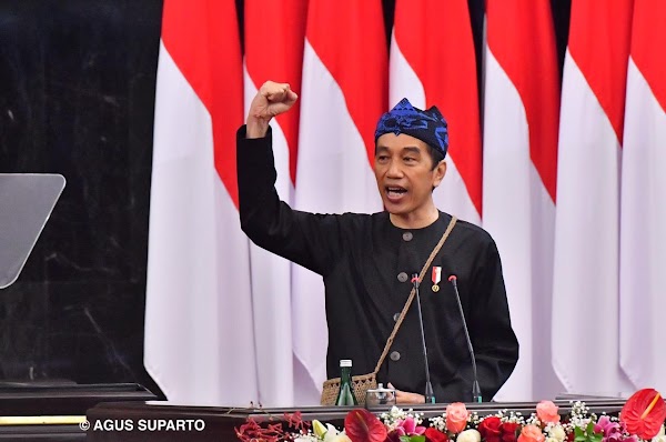 Jokowi Disarankan Mundur dari Jabatannya, Rocky Gerung: Jangan Sampai Dimundurkan di Jalan