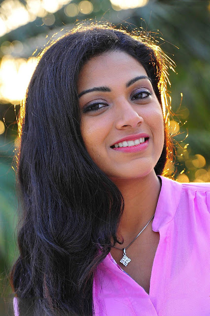 Telugu Beautiful Actress Avanthika Latest Cute Smiling Pics