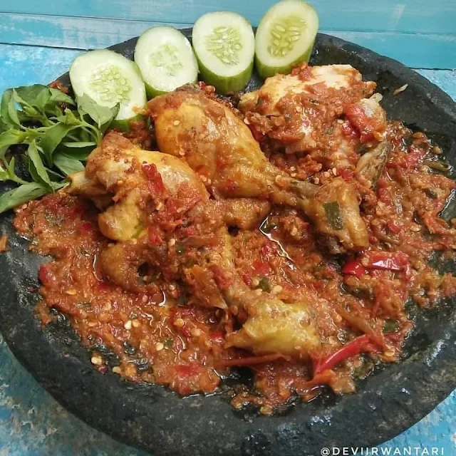 Resep Ayam Gepuk Sambal Terasi