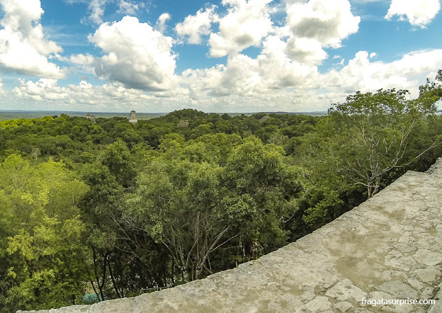 Visita ao sítio arqueológico de Tikal, Guatemala